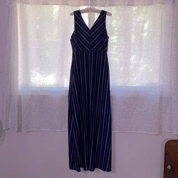 Doe and Rae Striped Maxi - Picture 2 of 7